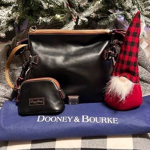 Dooney and Bourke shoulder Bag Set